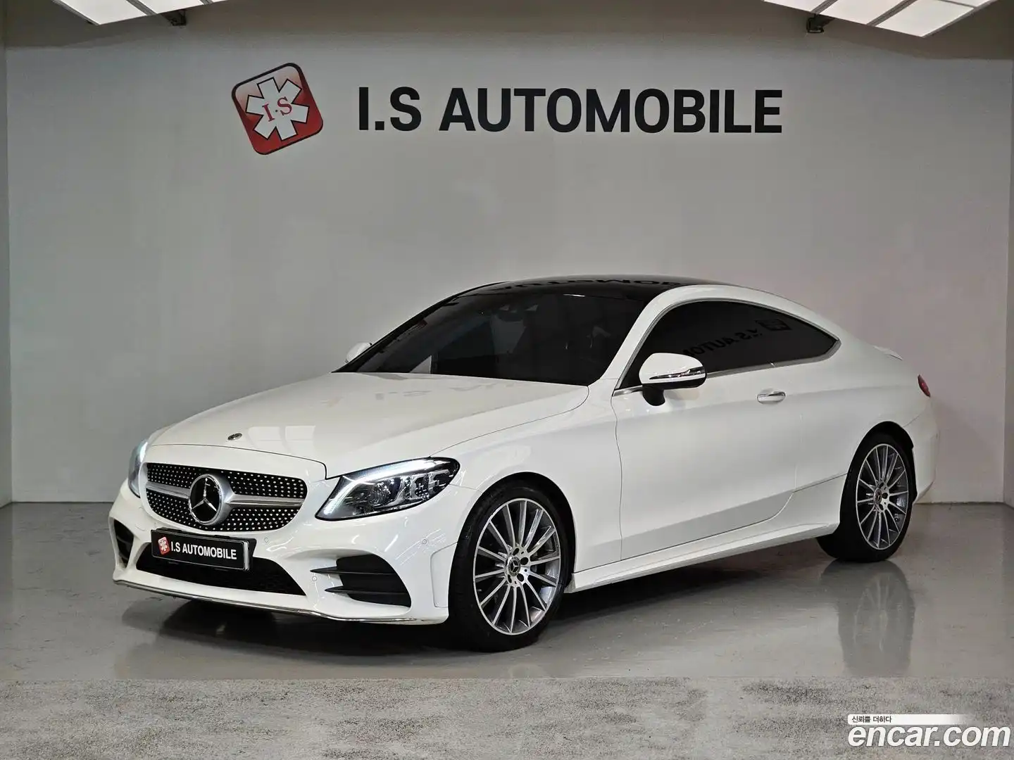 C-Class Mercedes-Benz 2023.7-OUTER-001