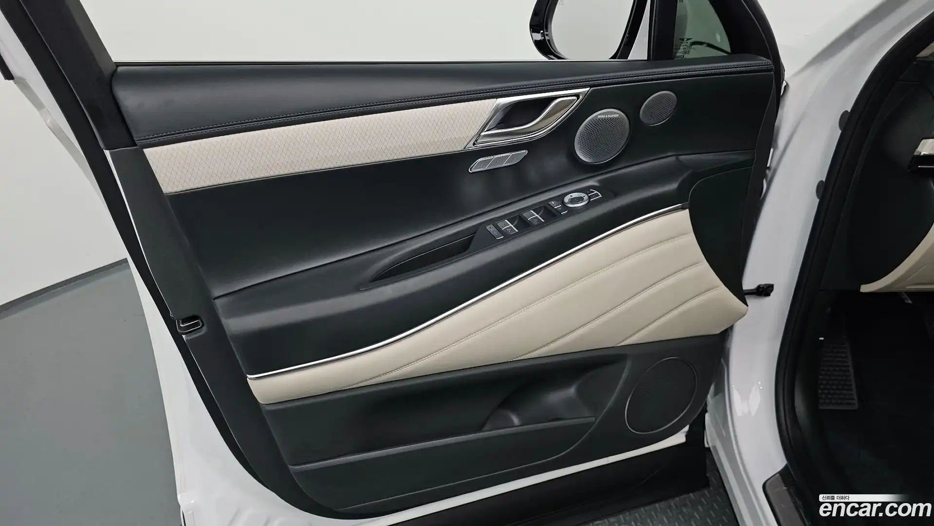 GV80 Genesis 2024.6-INNER-034