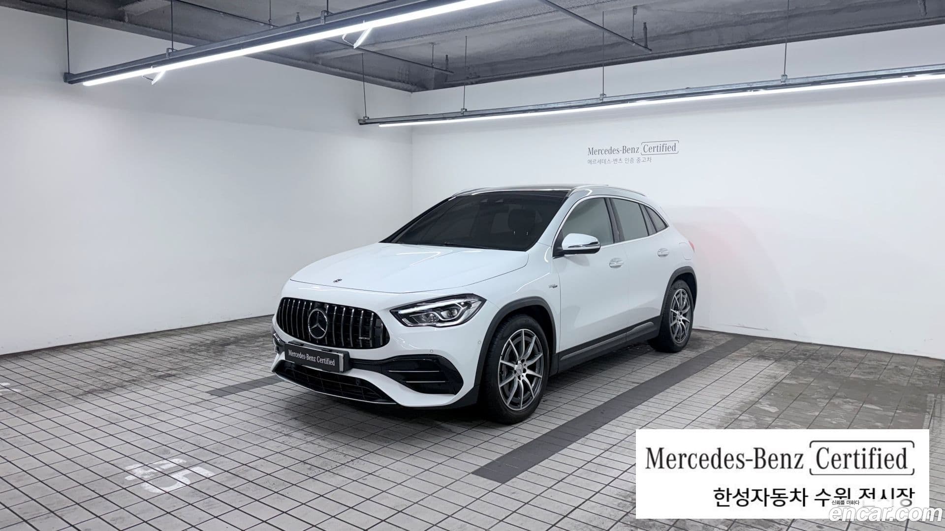 Main__Slider__Photo:GLA-Class Mercedes-Benz 2022.7-0