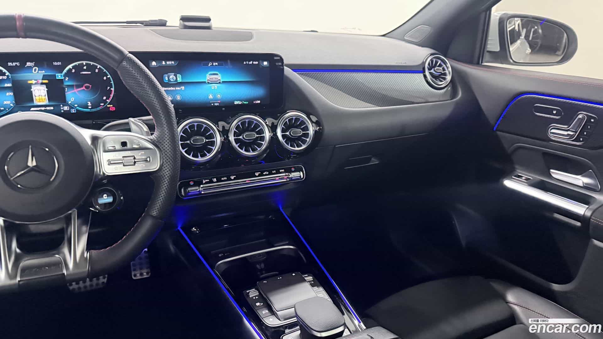 GLA-Class Mercedes-Benz 2022.7-OPTION-017