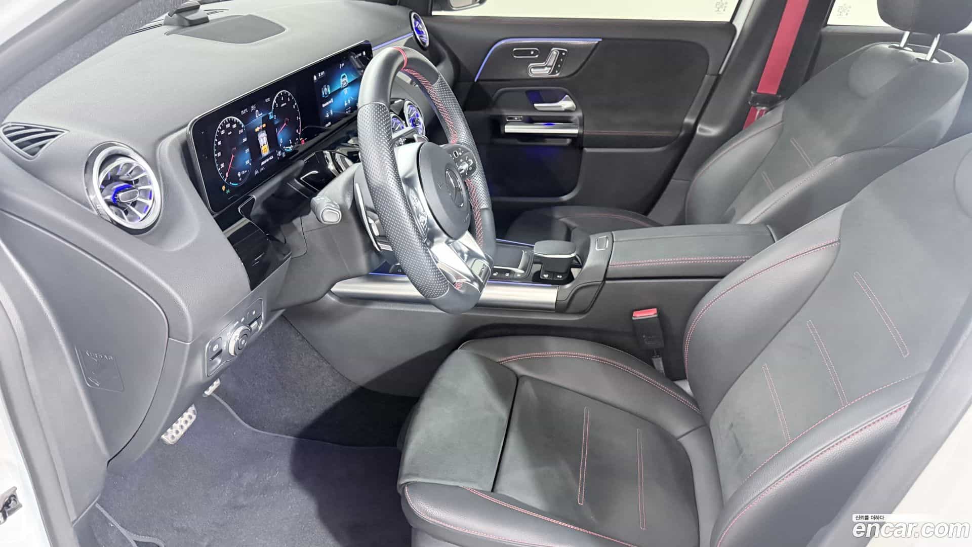 GLA-Class Mercedes-Benz 2022.7-OPTION-018