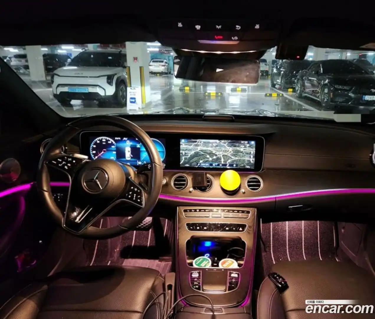 E-Class Mercedes-Benz 2022.10-INNER-010
