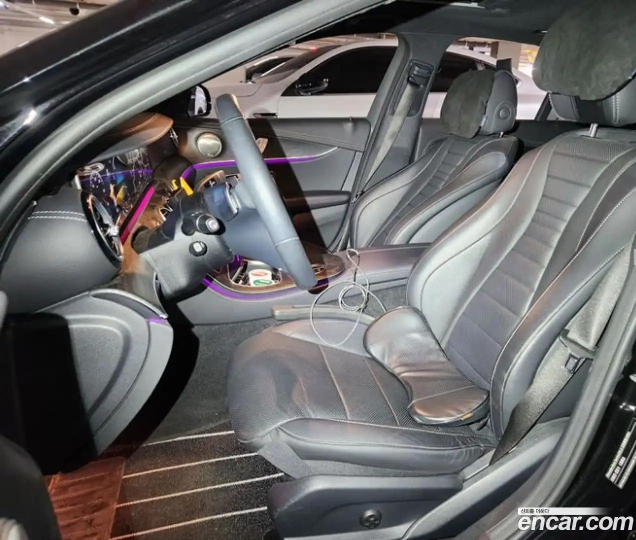 E-Class Mercedes-Benz 2022.10-OPTION-016