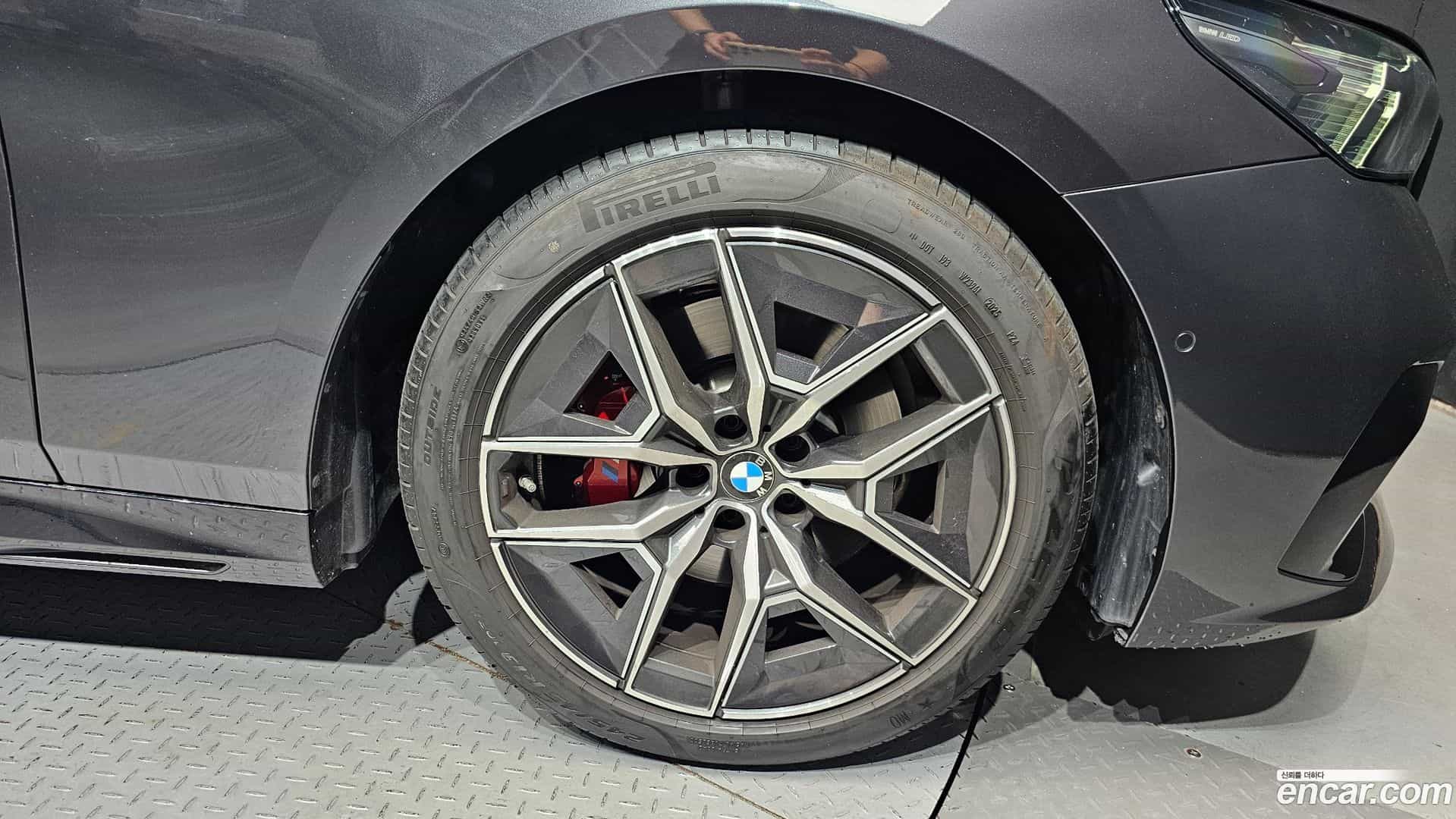 5-Series BMW 2025.10-OUTER-031