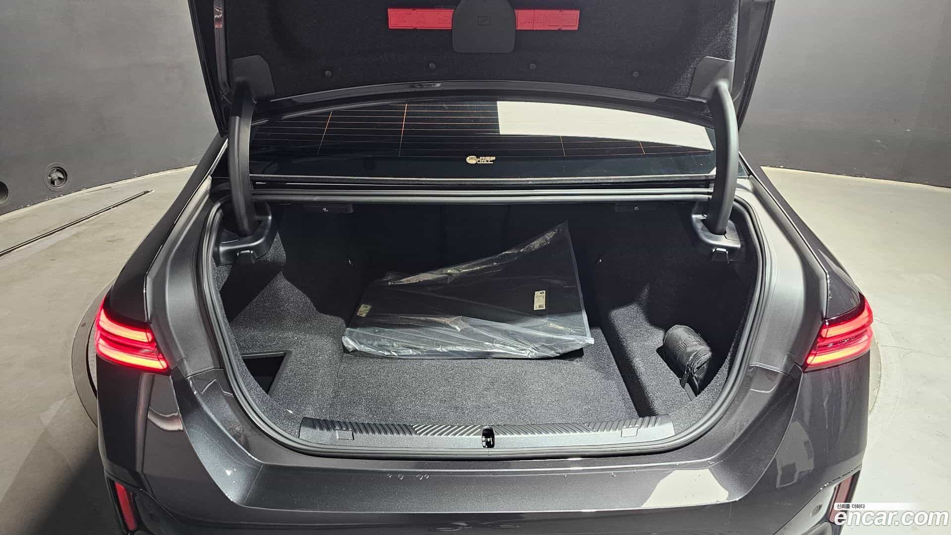 5-Series BMW 2025.10-OPTION-043