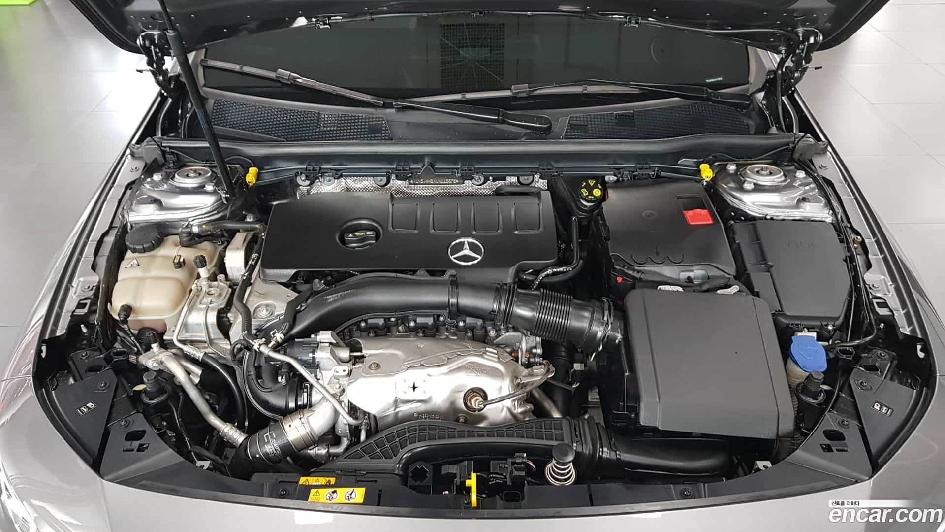 CLA-Class Mercedes-Benz 2020.3-OUTER-006