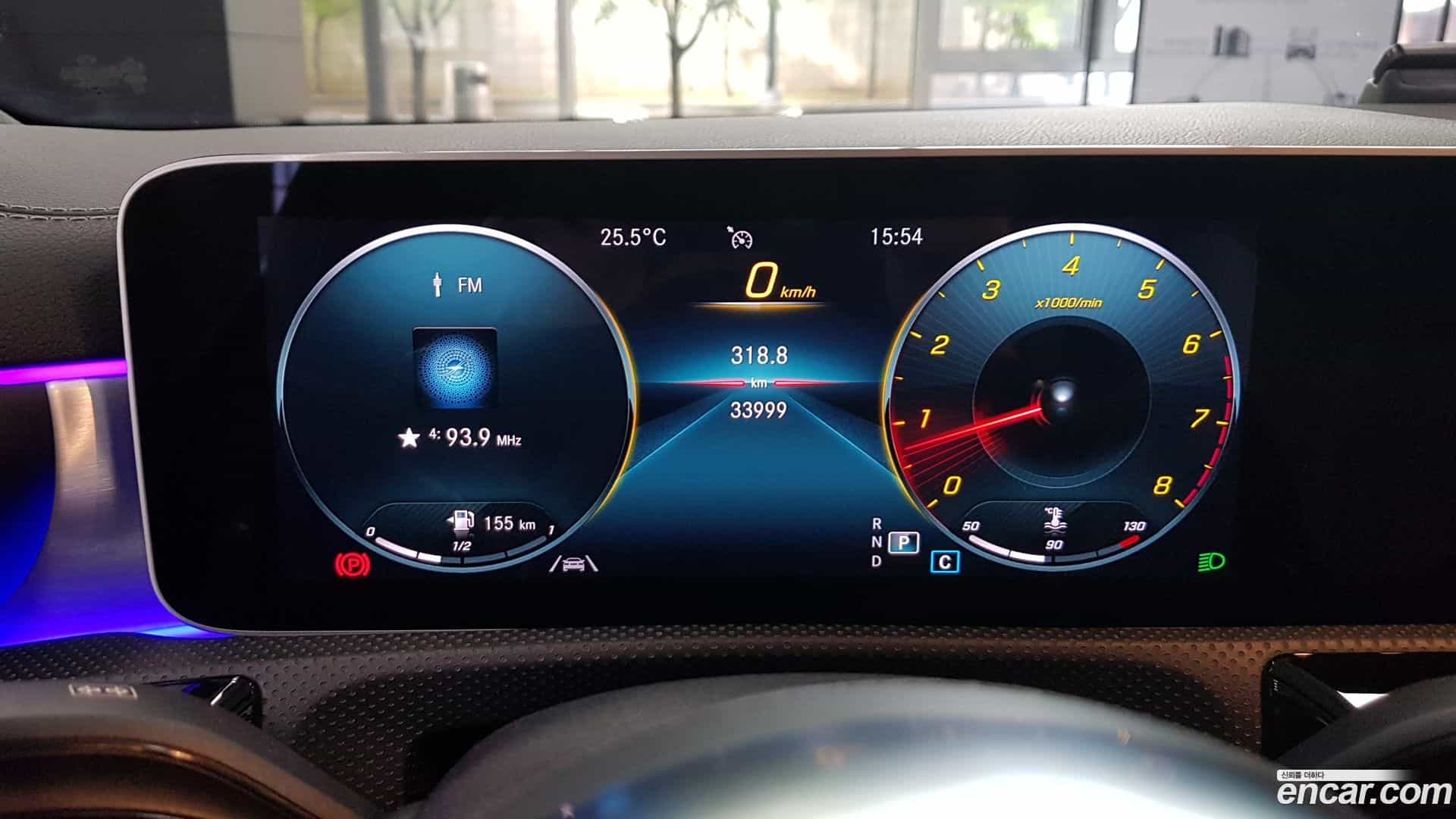 CLA-Class Mercedes-Benz 2020.3-INNER-008