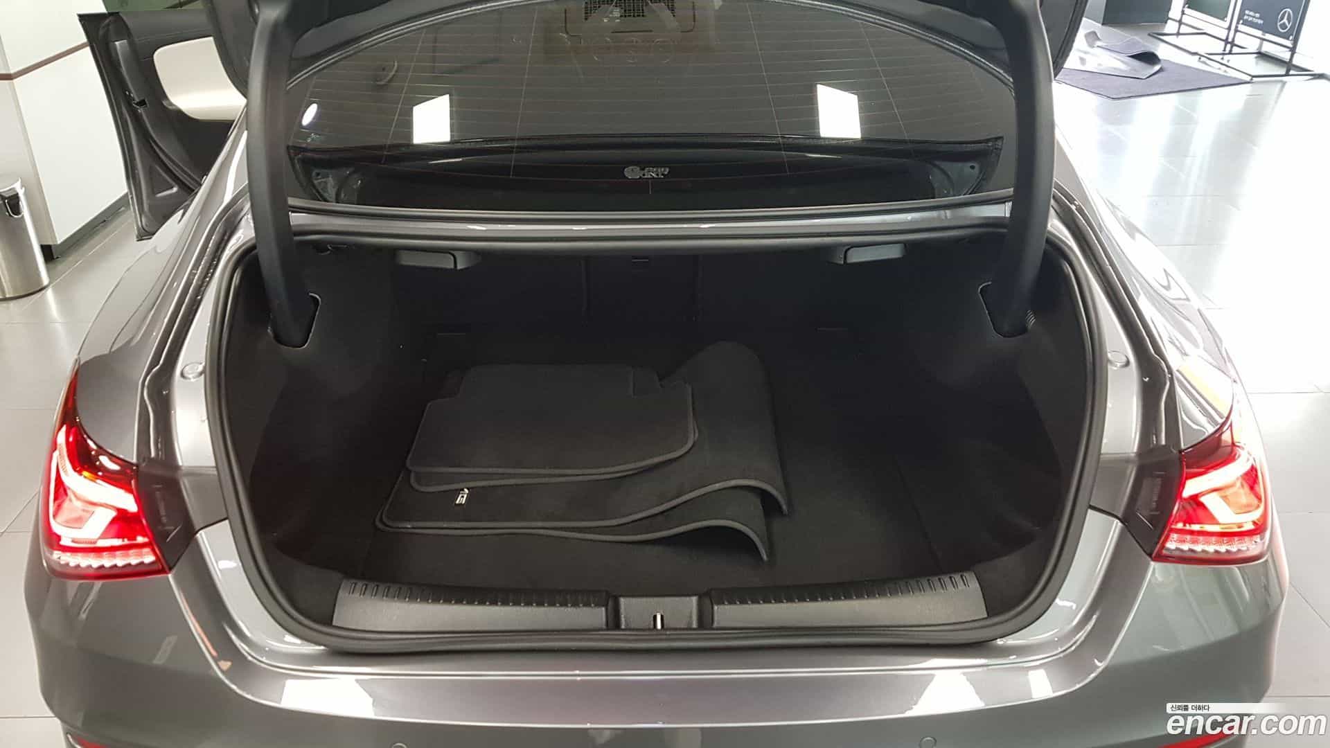 CLA-Class Mercedes-Benz 2020.3-OPTION-015