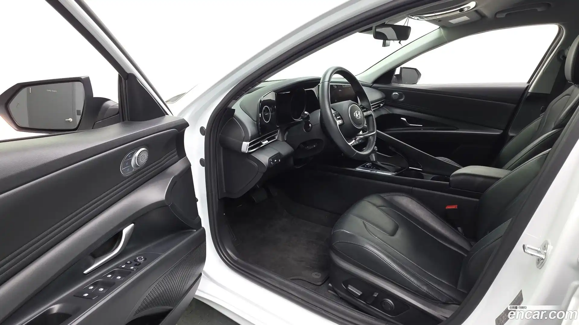 AVANTE Hyundai 2022.4-INNER-010
