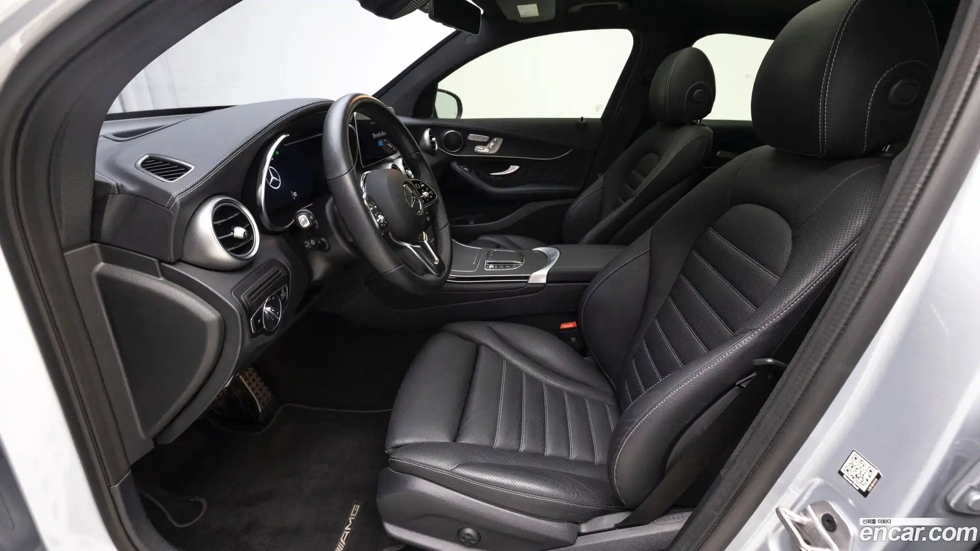 GLC-Class Mercedes-Benz 2022.11-OPTION-018