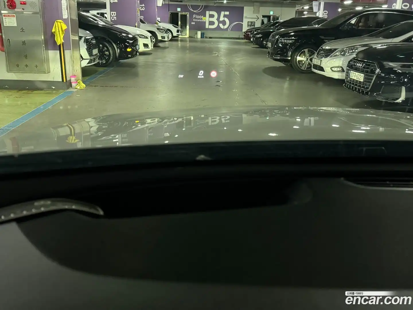 E-Class Mercedes-Benz 2016.10-OPTION-019