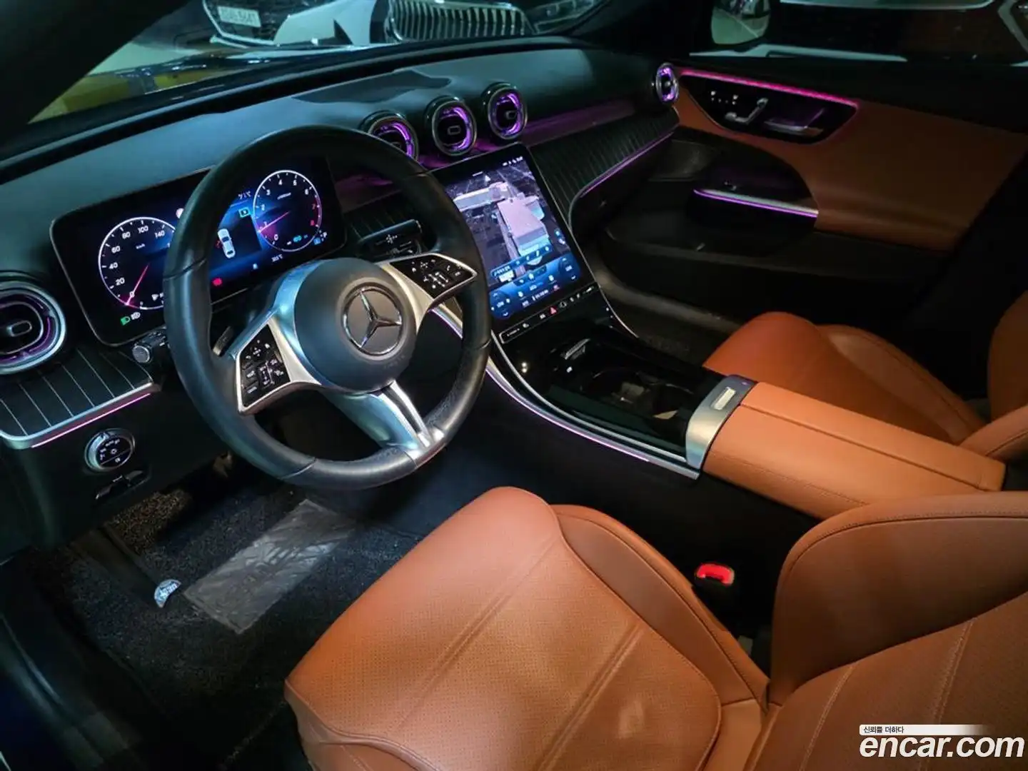C-Class Mercedes-Benz 2022.2-INNER-010
