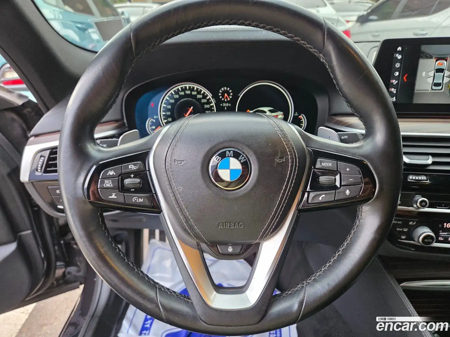 5-Series BMW 2017.8-INNER-009