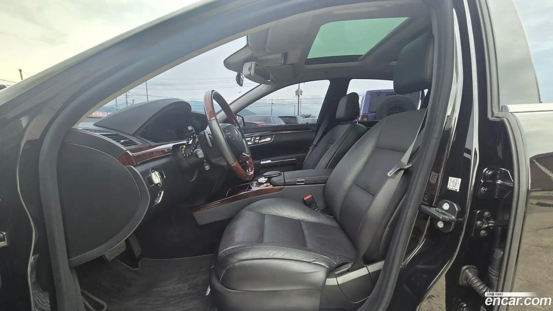 S-Class Mercedes-Benz 2010.11-INNER-010