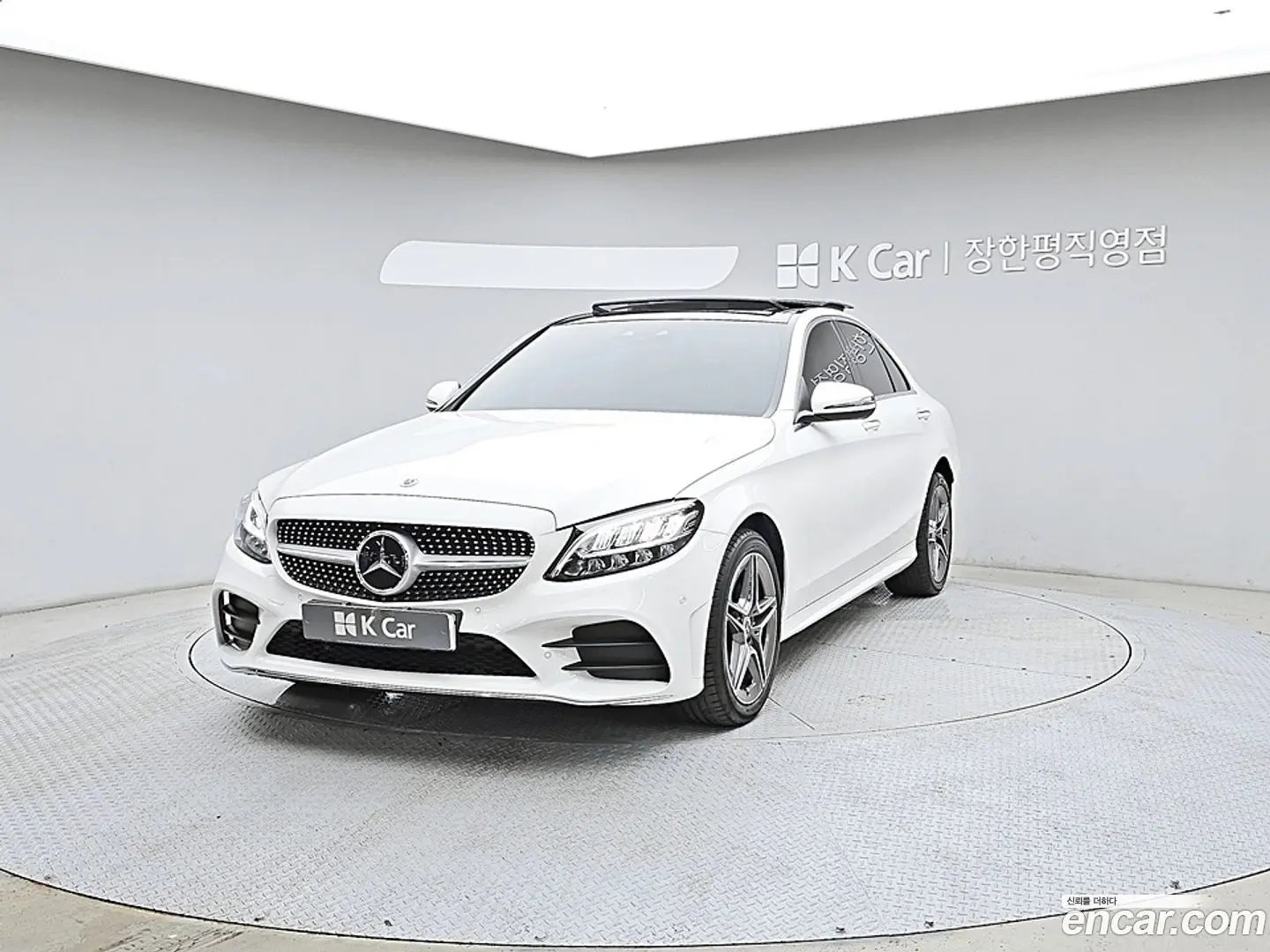 Main__Slider__Photo:C-Class Mercedes-Benz 2021.5-0