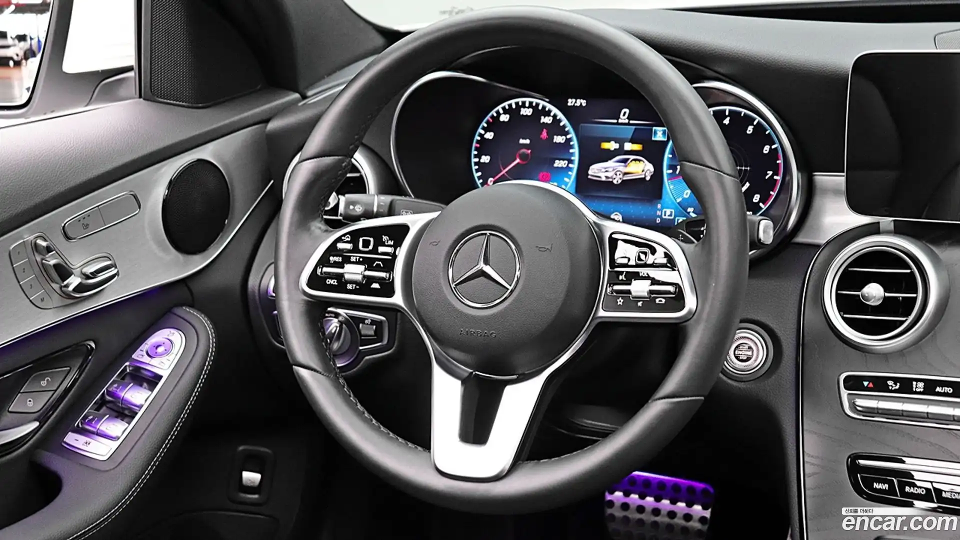 C-Class Mercedes-Benz 2021.5-INNER-010