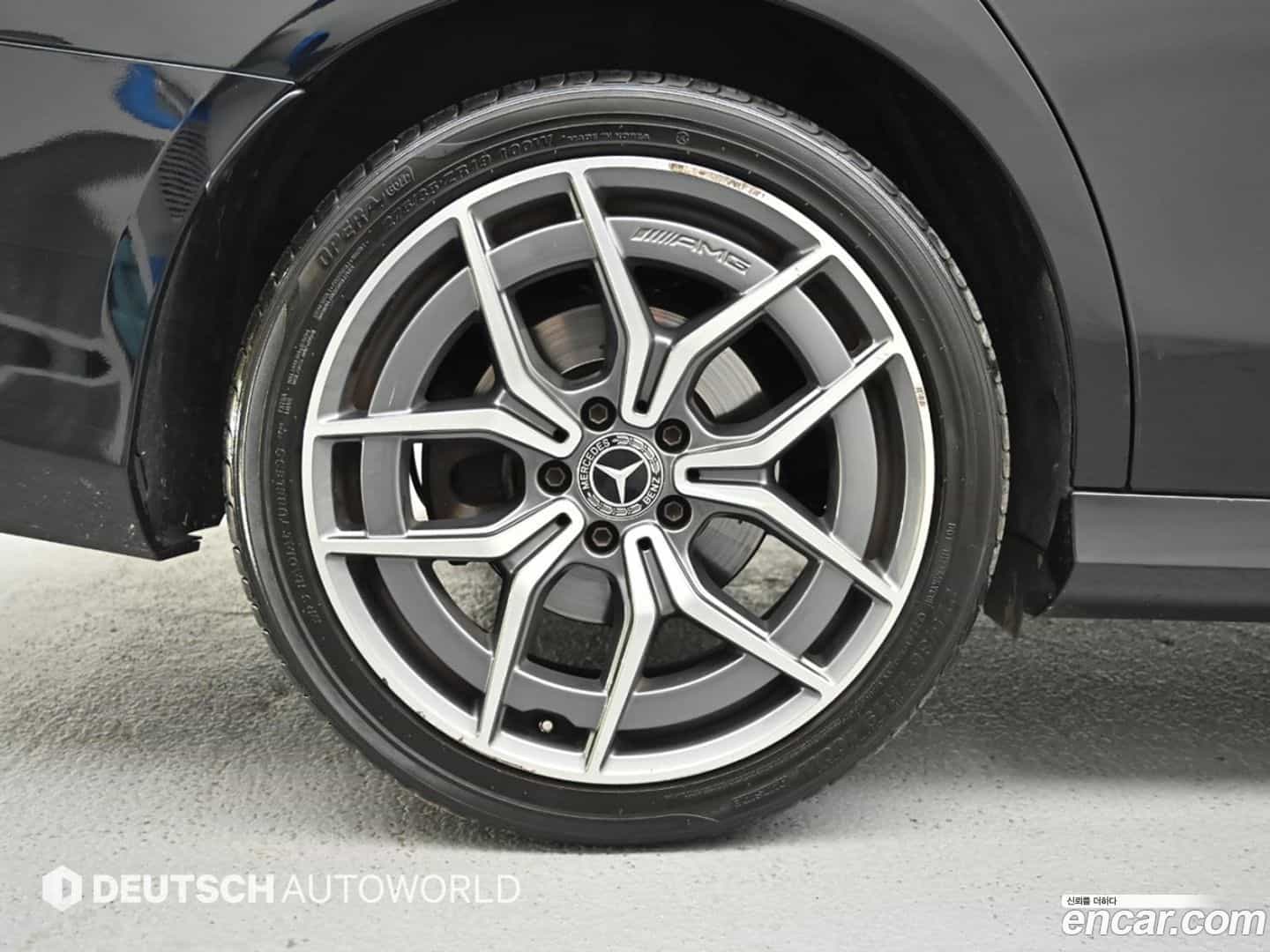 E-Class Mercedes-Benz 2021.8-OUTER-005