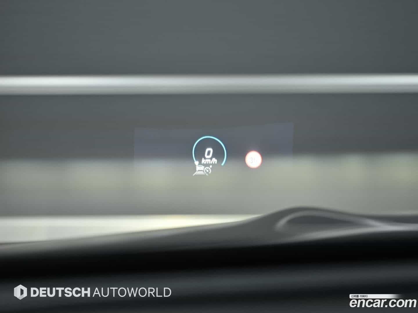 E-Class Mercedes-Benz 2021.8-OPTION-021