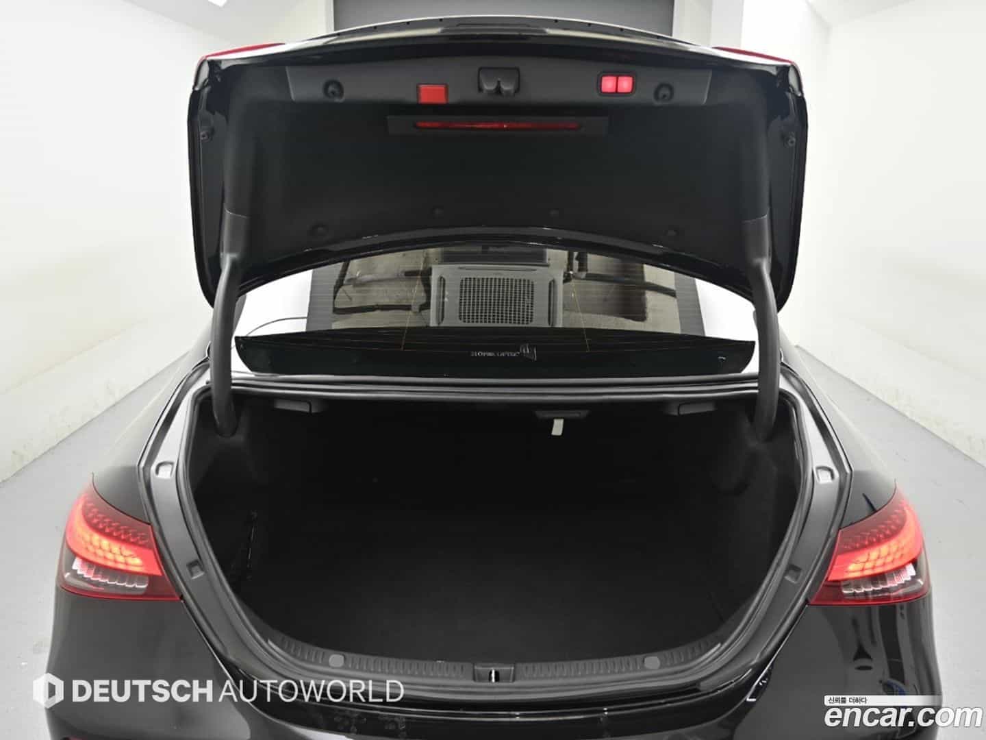 E-Class Mercedes-Benz 2021.8-OPTION-023