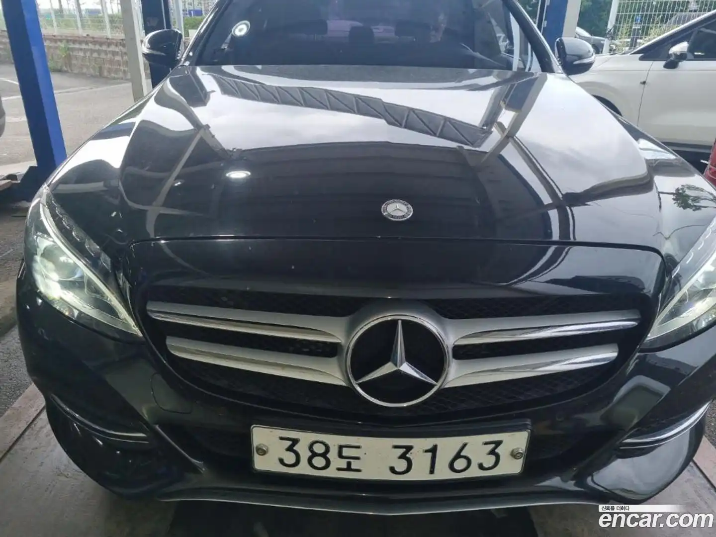 C-Class Mercedes-Benz 2015.2-OUTER-001