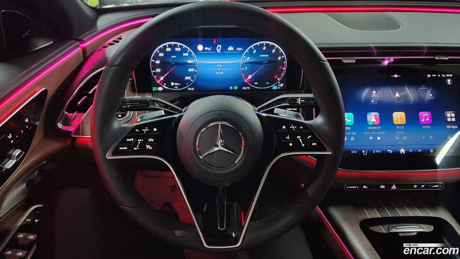 E-Class Mercedes-Benz 2025.1-OUTER-006