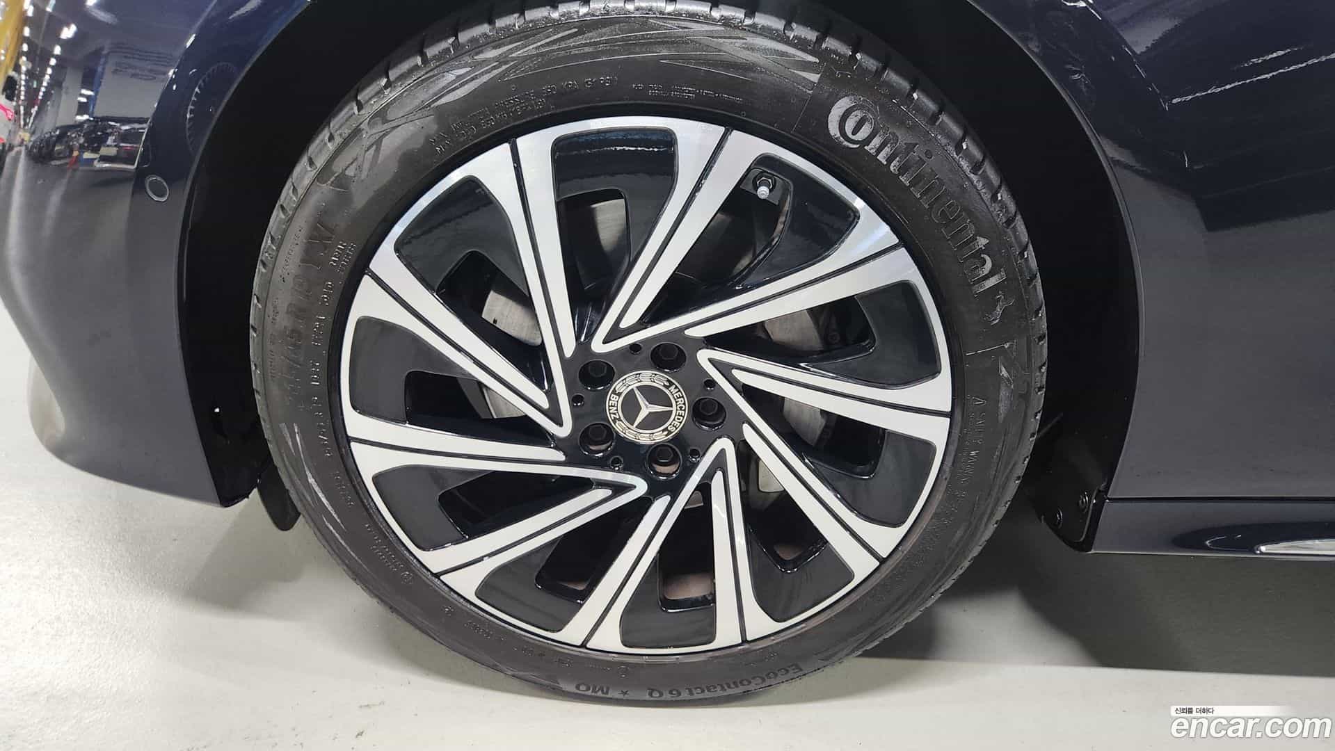 E-Class Mercedes-Benz 2025.1-OPTION-022