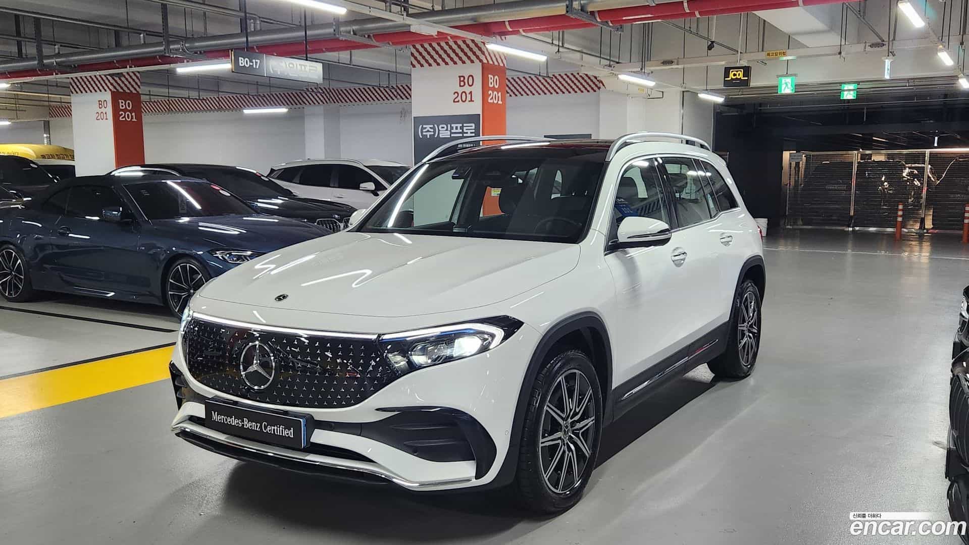EQB Mercedes-Benz 2025.8-OUTER-001