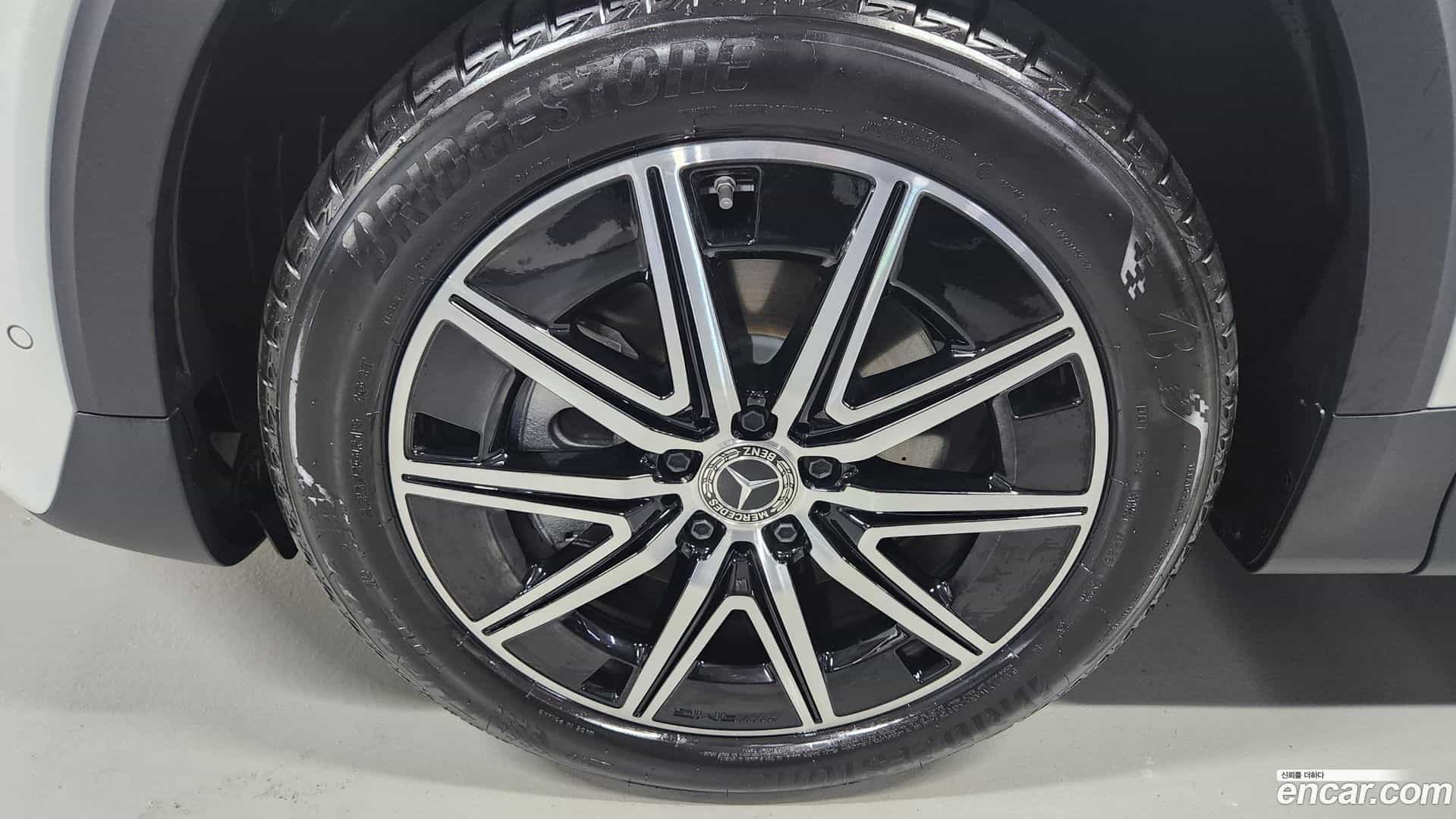 EQB Mercedes-Benz 2025.8-OPTION-020