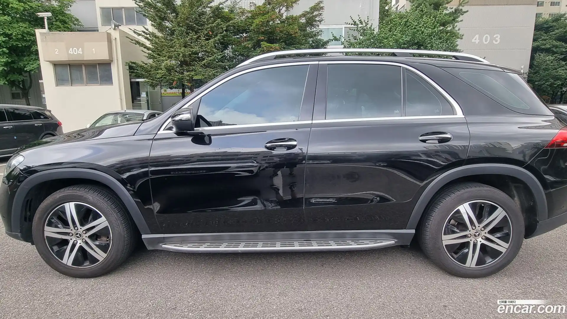 GLE-Class Mercedes-Benz 2019.9-OUTER-001