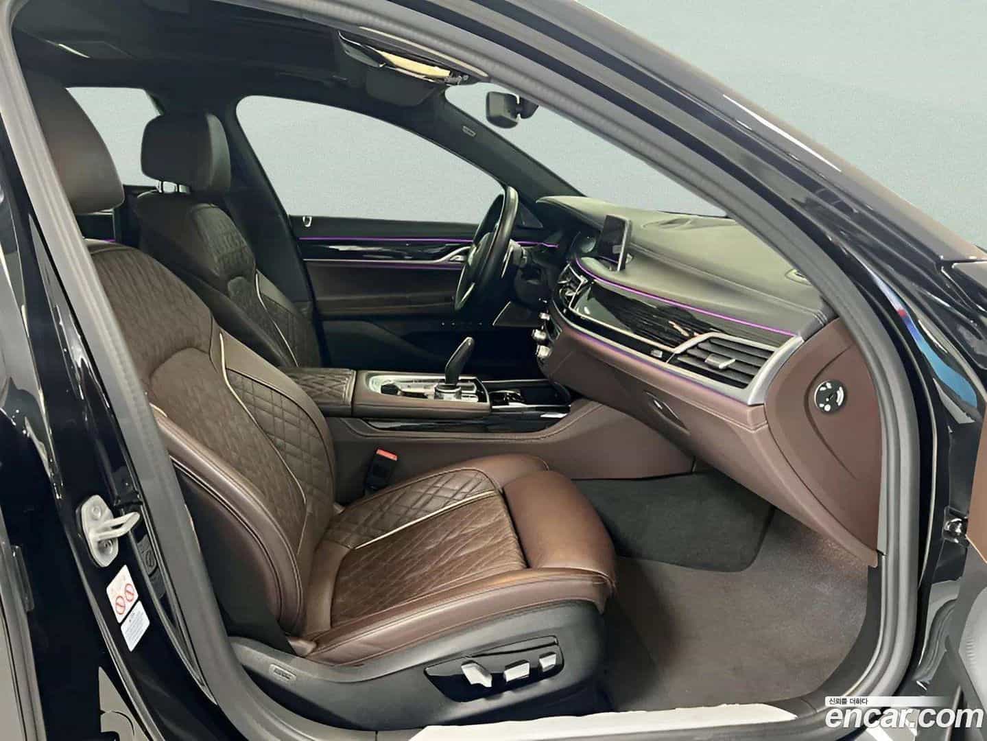 7-Series BMW 2022.6-OPTION-016