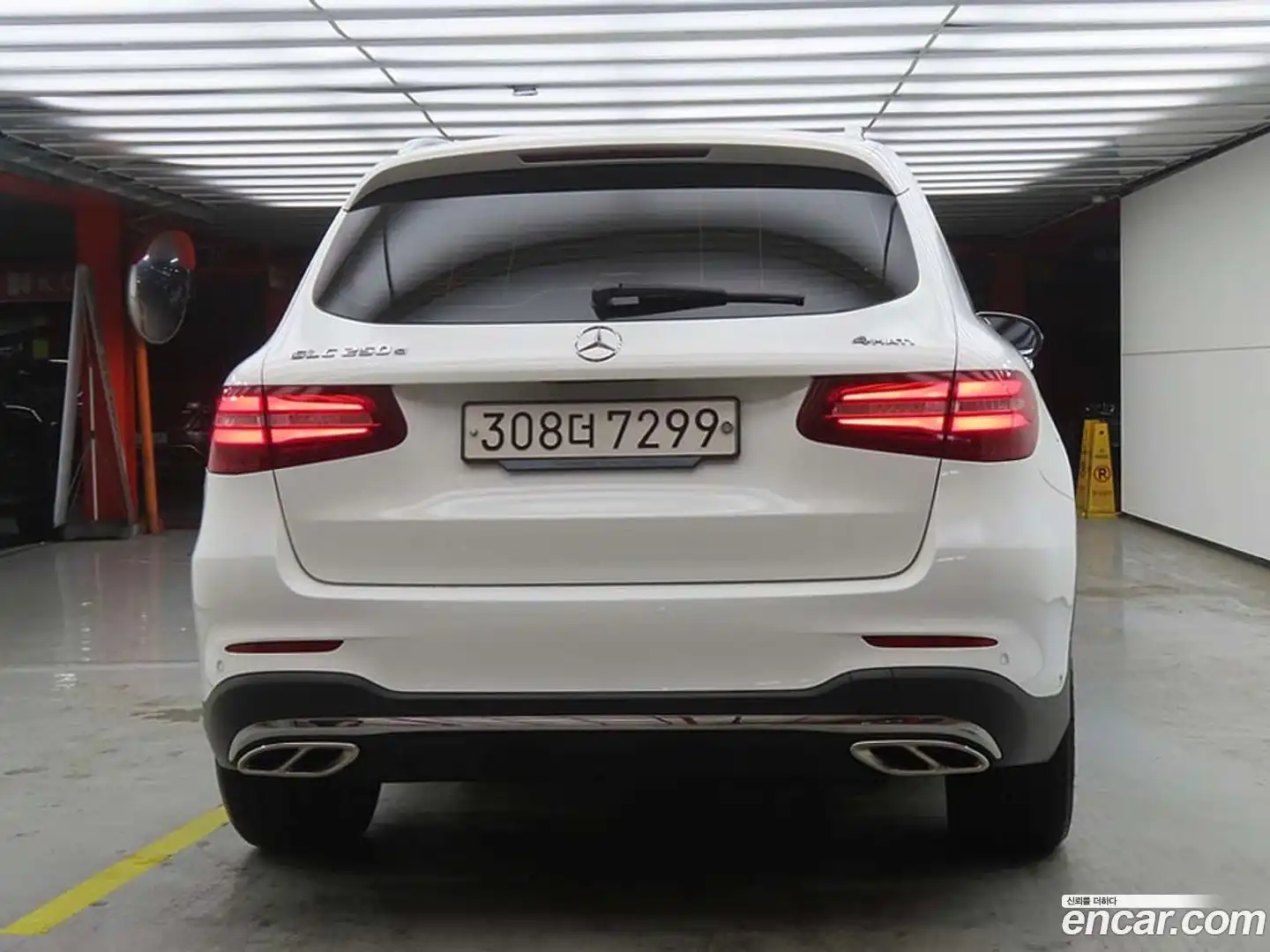 GLC-Class Mercedes-Benz 2017.10-OUTER-004