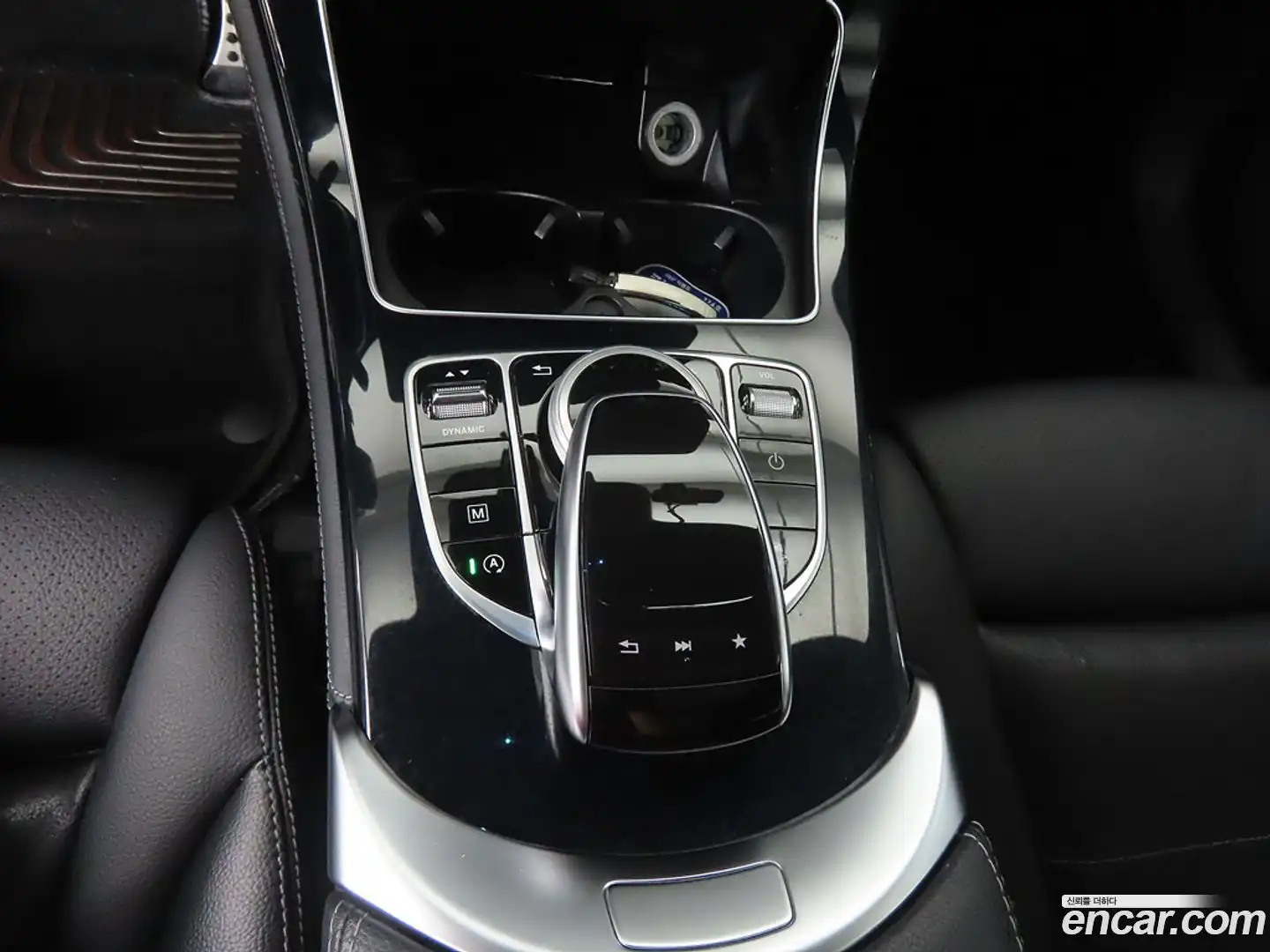 GLC-Class Mercedes-Benz 2017.10-OPTION-015