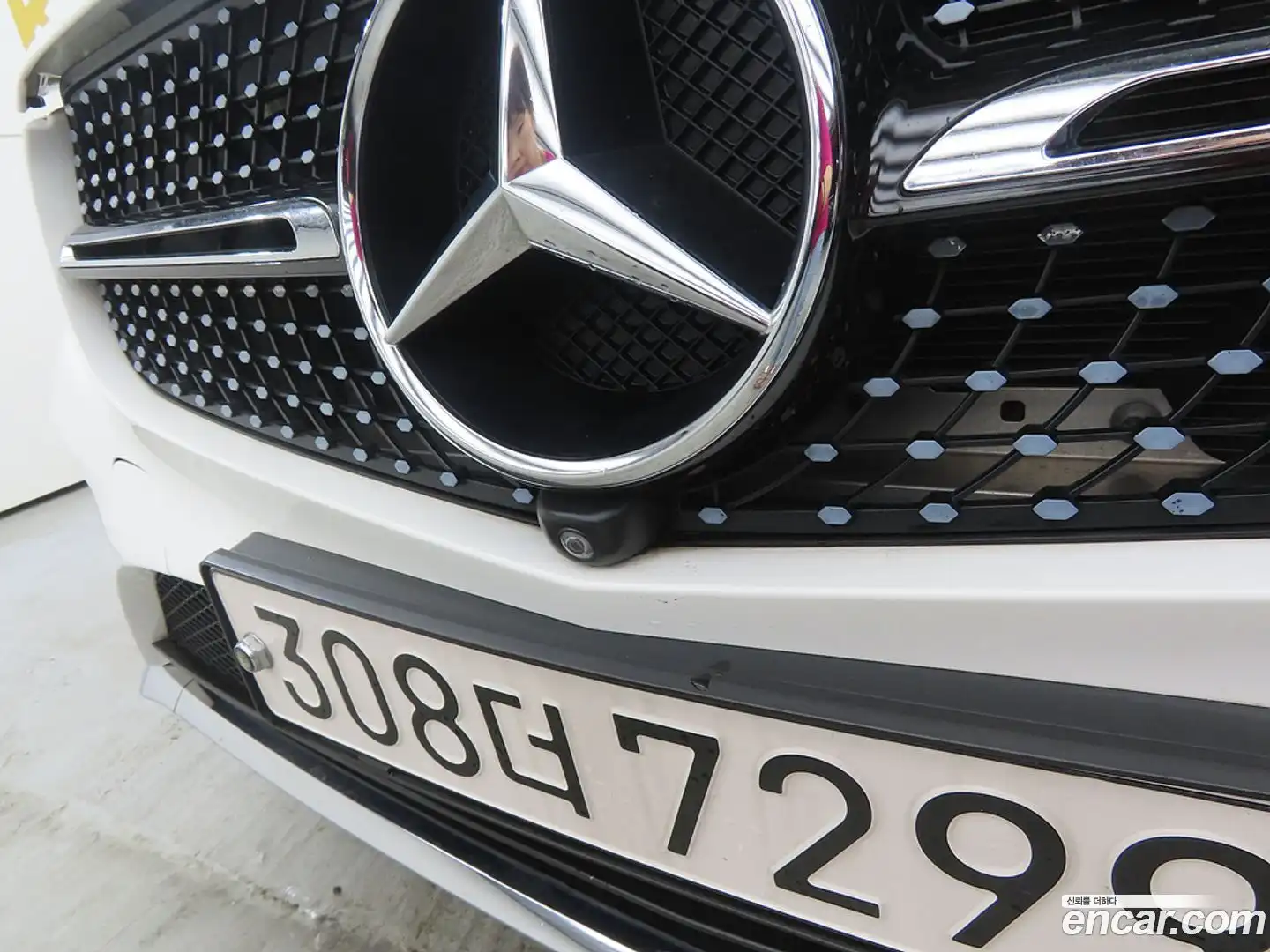 GLC-Class Mercedes-Benz 2017.10-OPTION-022