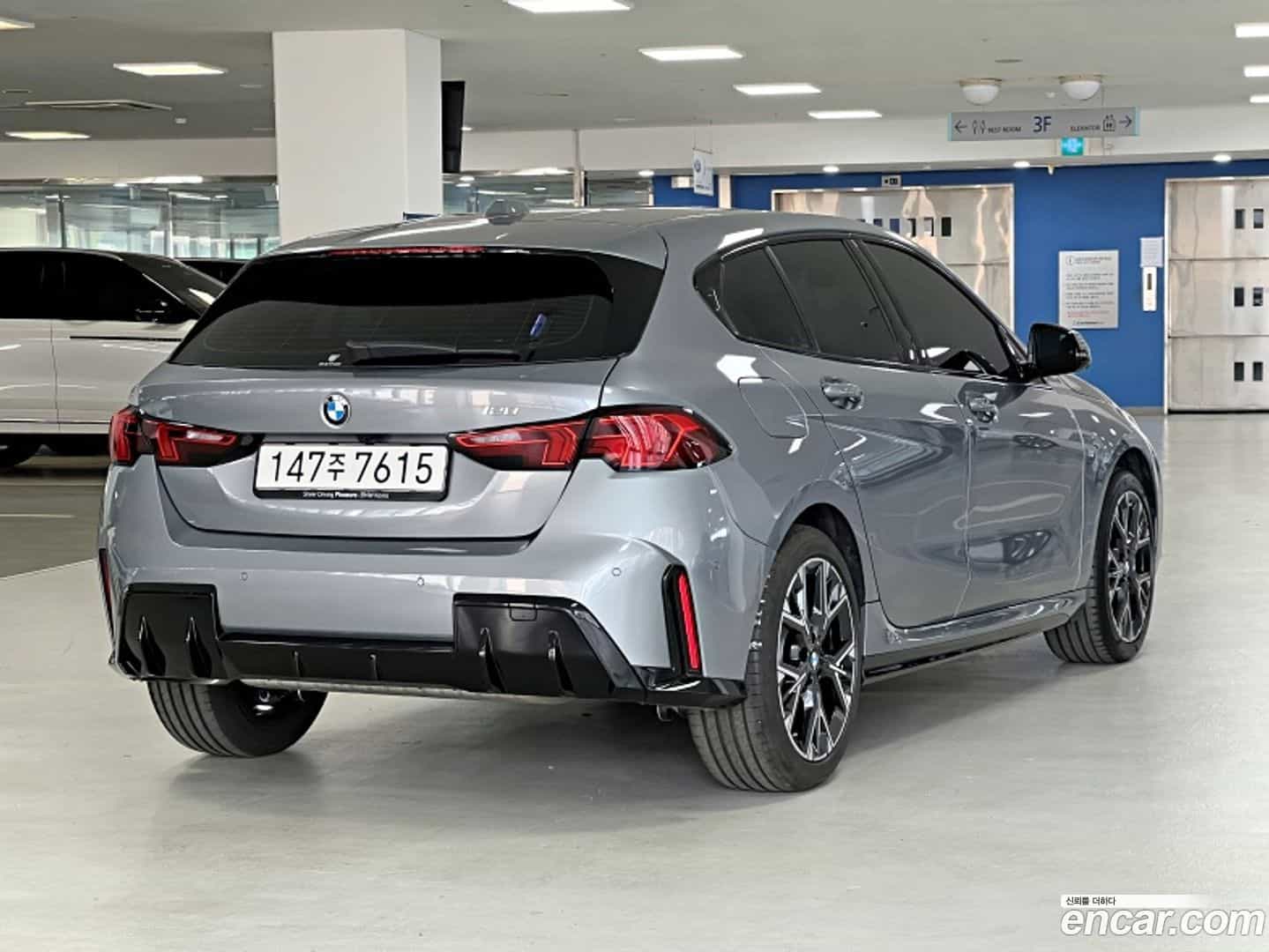 1-Series BMW 2025.6-OUTER-002