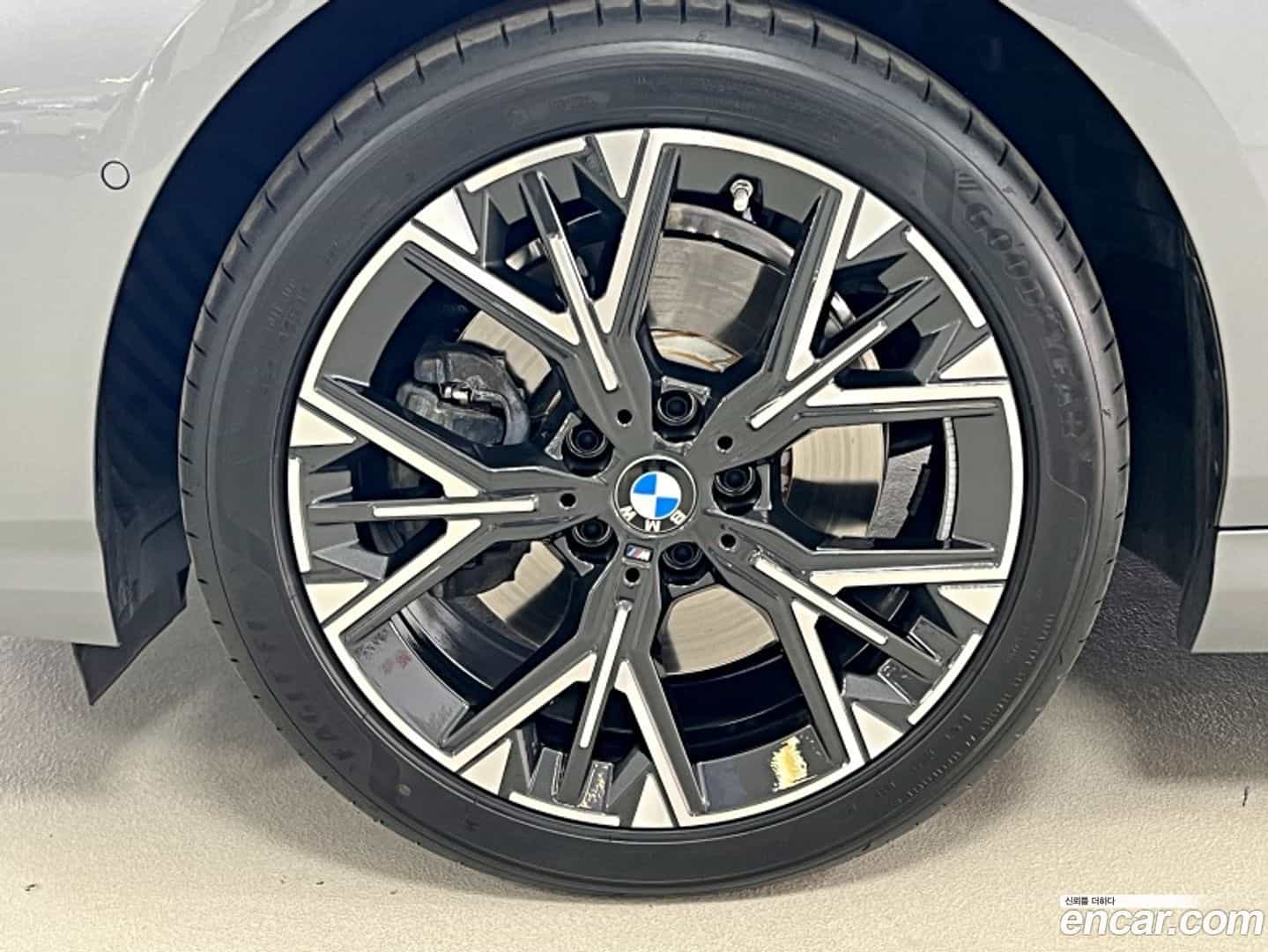 1-Series BMW 2025.6-OUTER-005