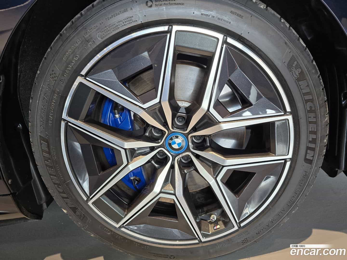 i5 BMW 2025.3-OUTER-005