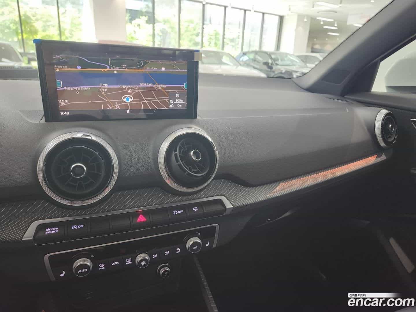 Q2 Audi 2023.2-OPTION-017
