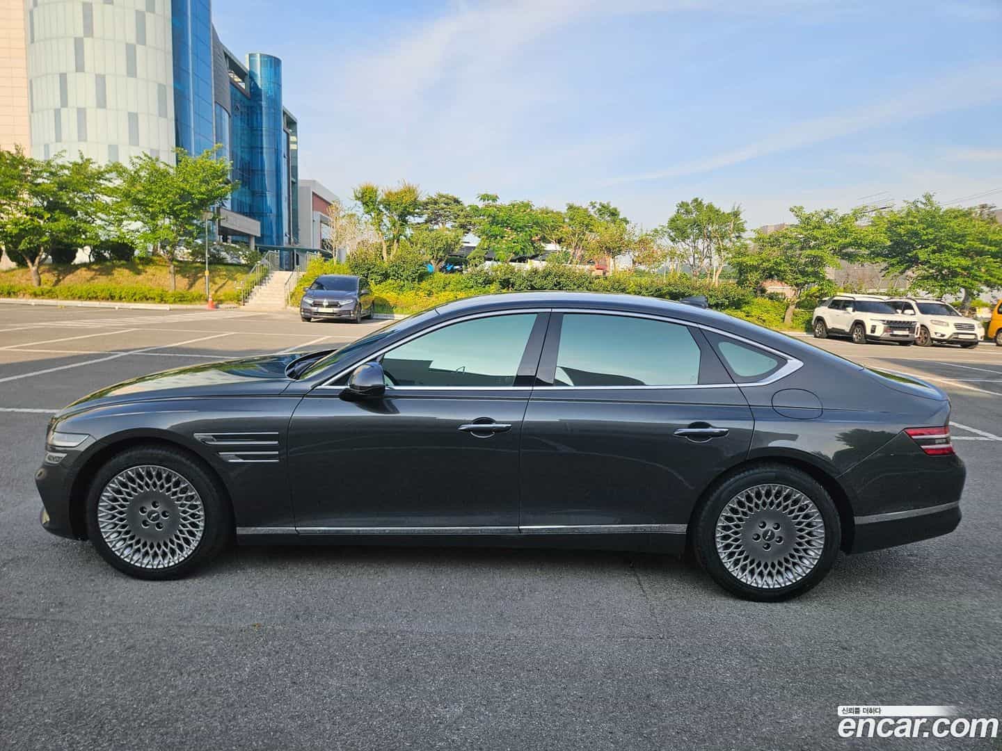 G80 Genesis 2023.2-OUTER-005