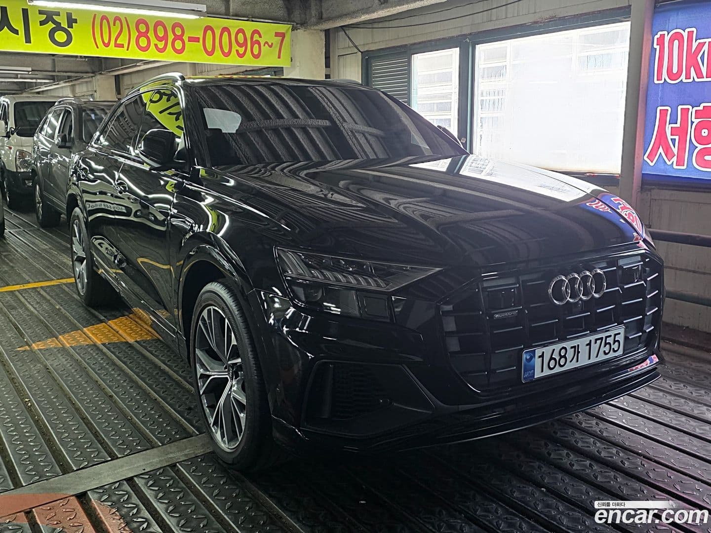 Main__Slider__Photo:Q8 Audi 2022.5-0
