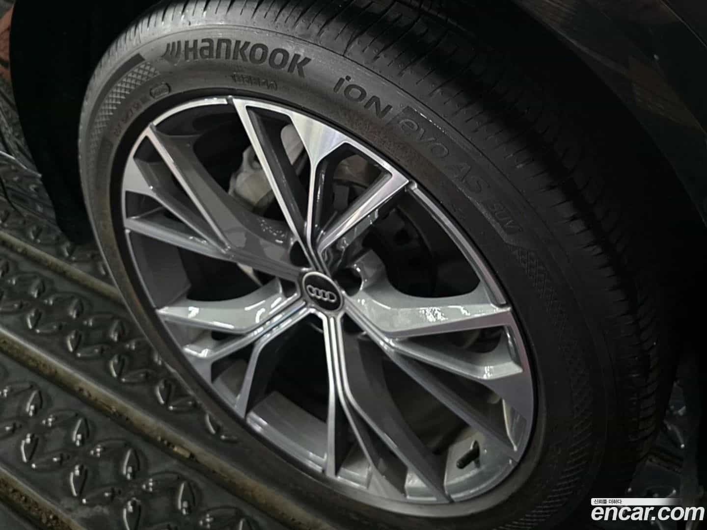 Q8 Audi 2022.5-OUTER-005
