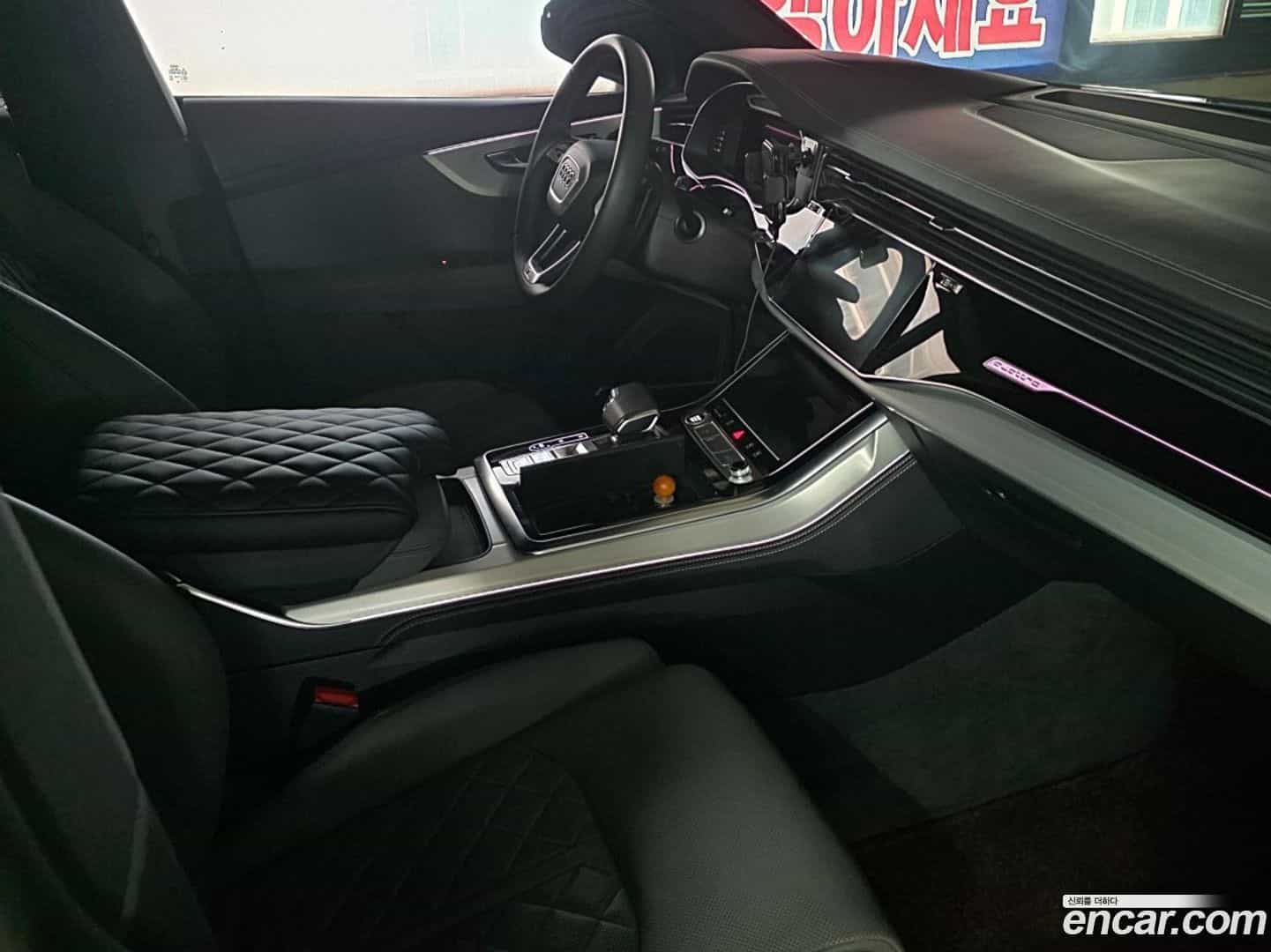 Q8 Audi 2022.5-INNER-010