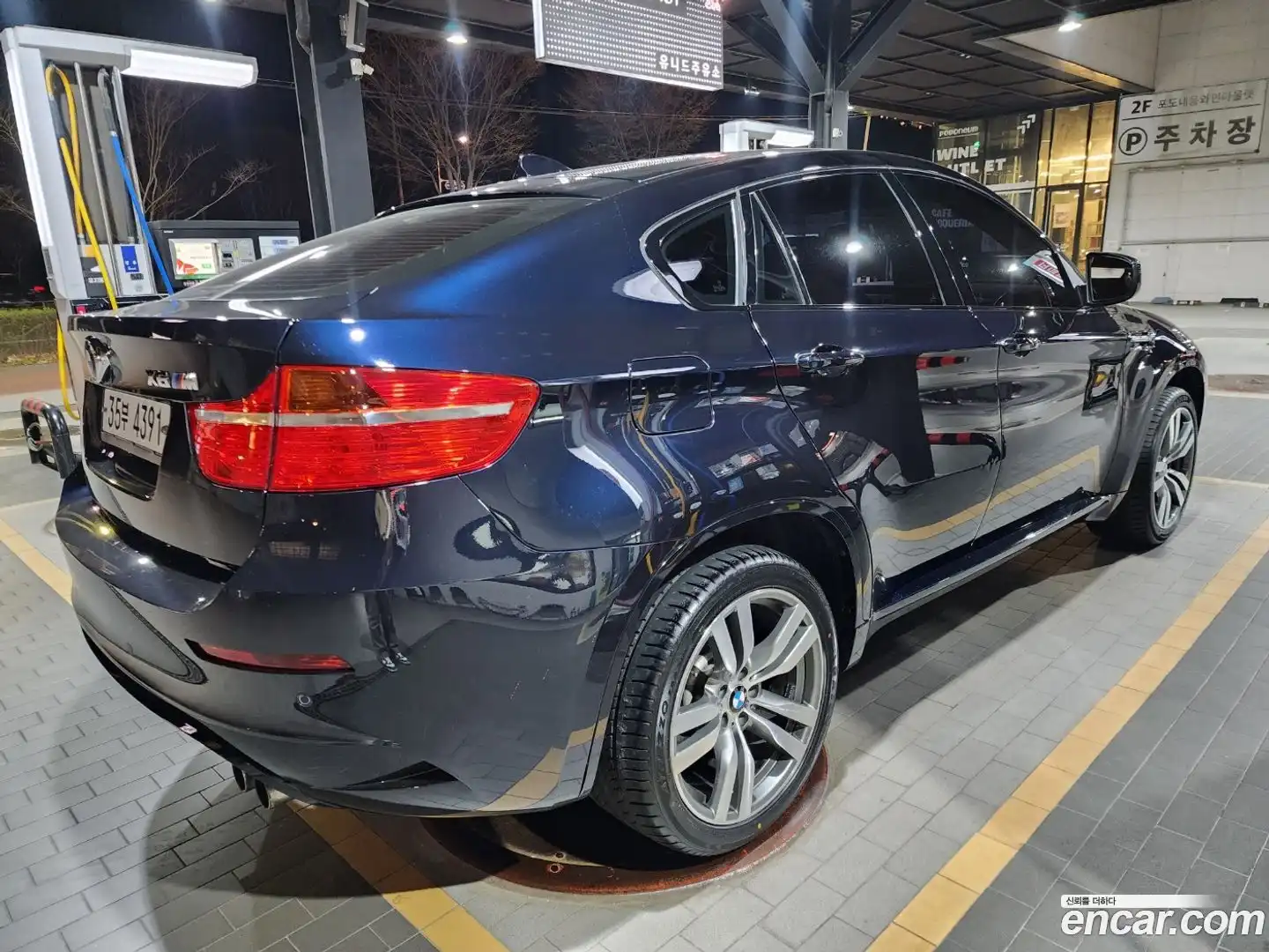 X6M BMW 2010.0-OUTER-002