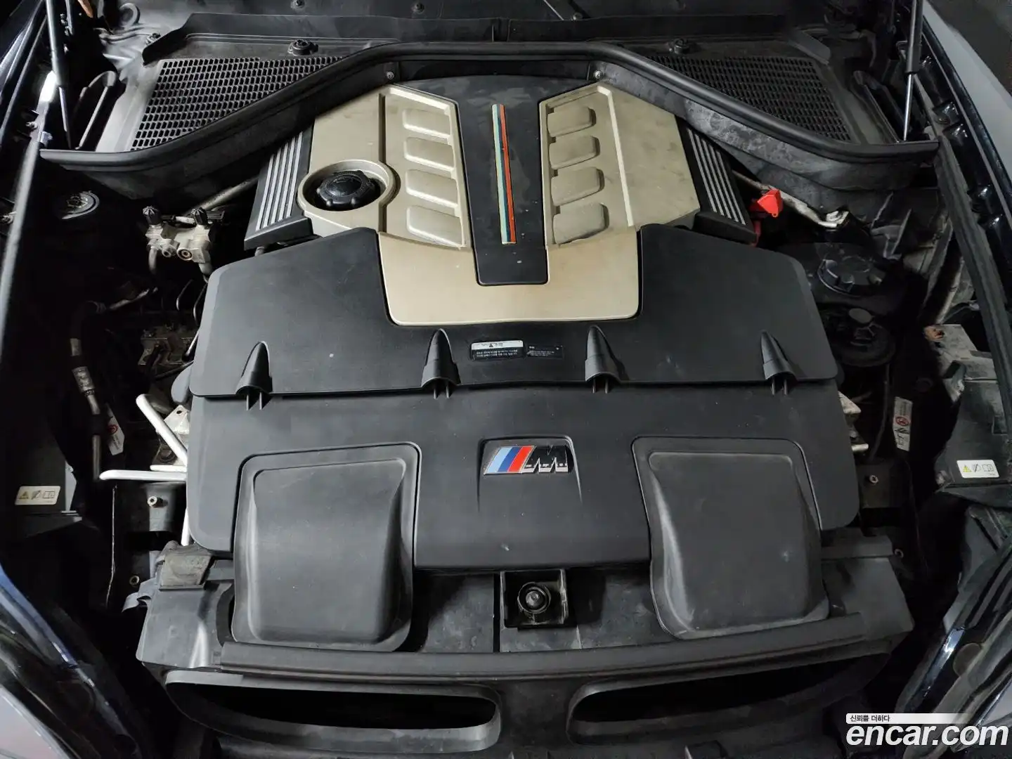 X6M BMW 2010.0-OUTER-006