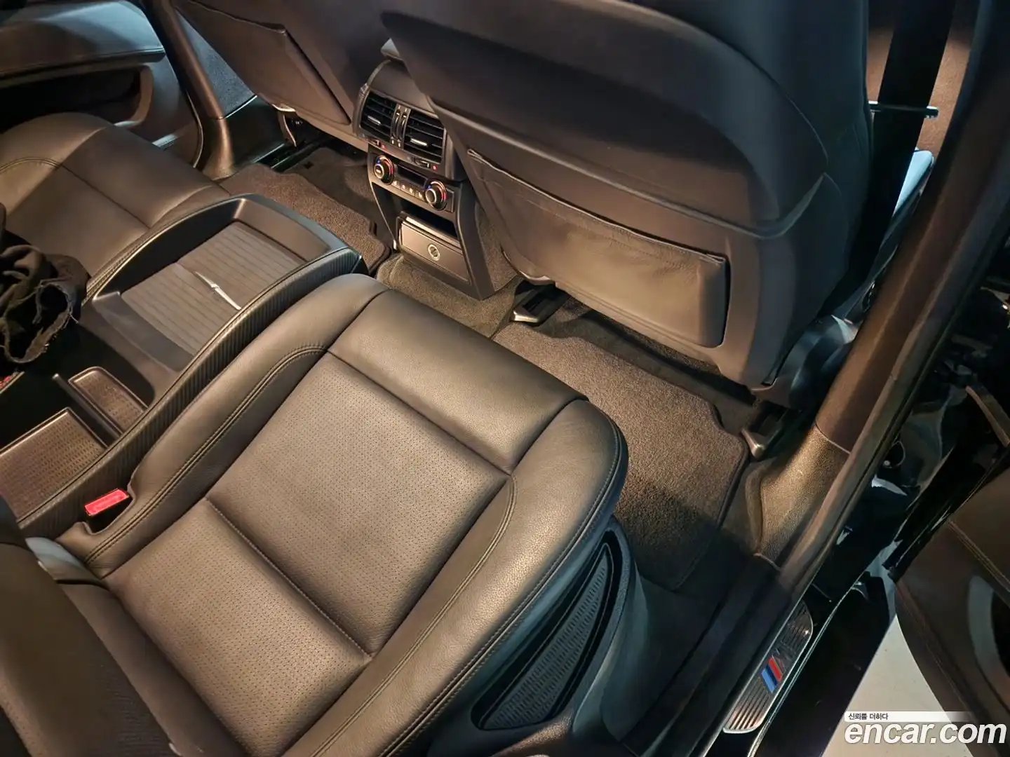 X6M BMW 2010.0-INNER-010