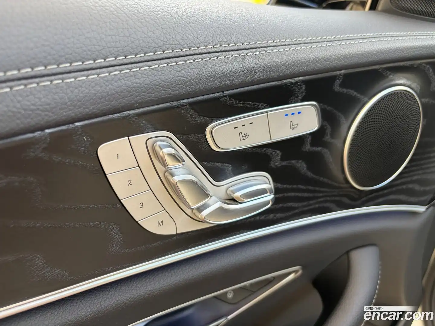 E-Class Mercedes-Benz 2023.8-OPTION-020