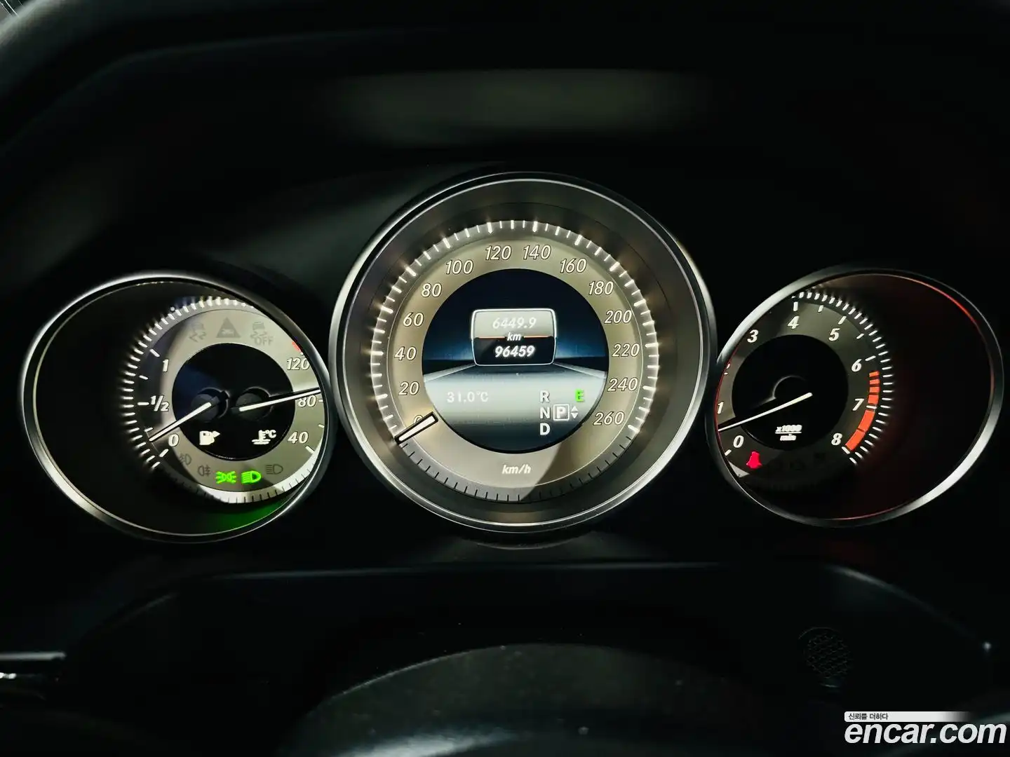 E-Class Mercedes-Benz 2015.7-INNER-008