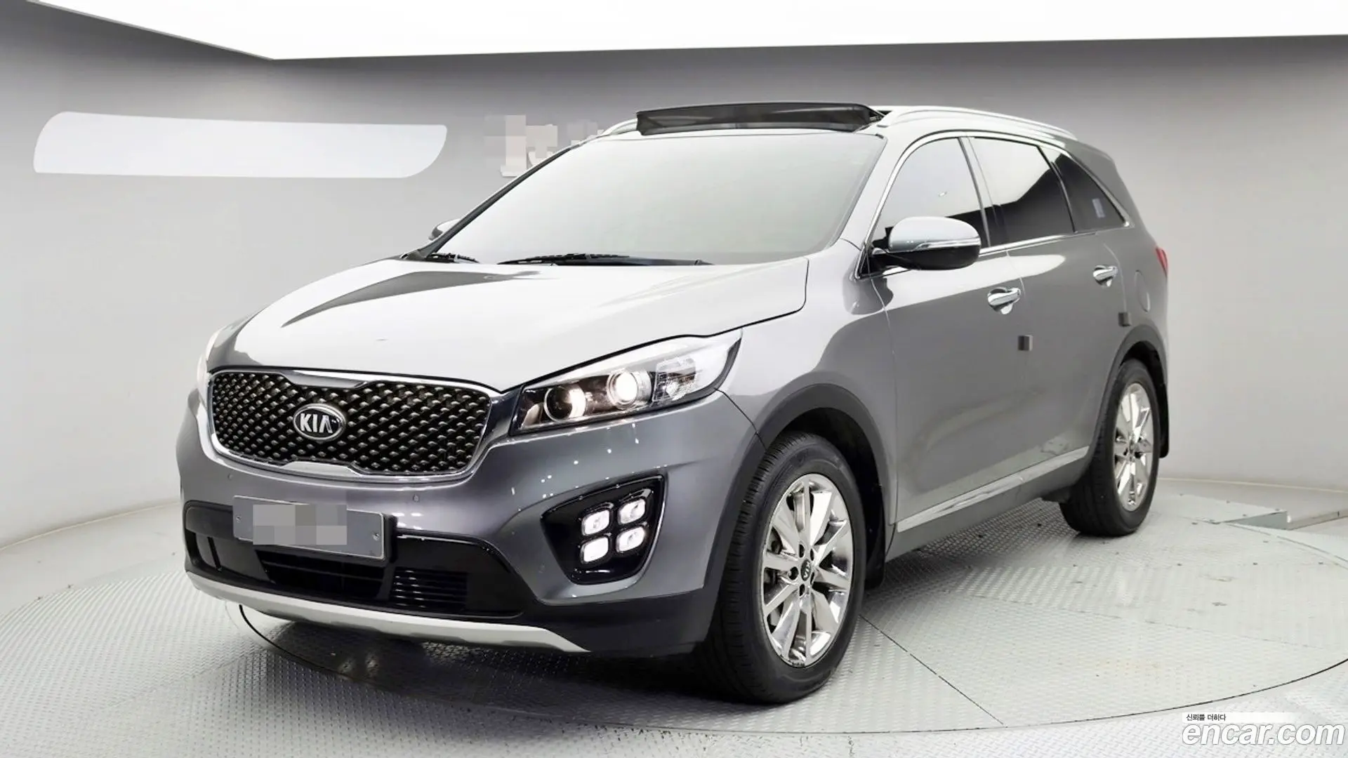 Main__Slider__Photo:Sorento Kia 2015.11-0