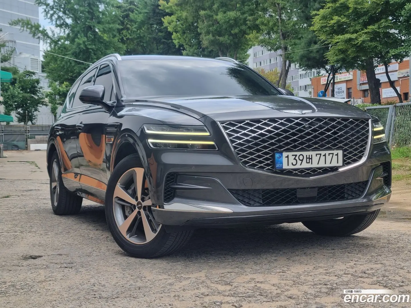 Main__Slider__Photo:GV80 Genesis 2022.0-0