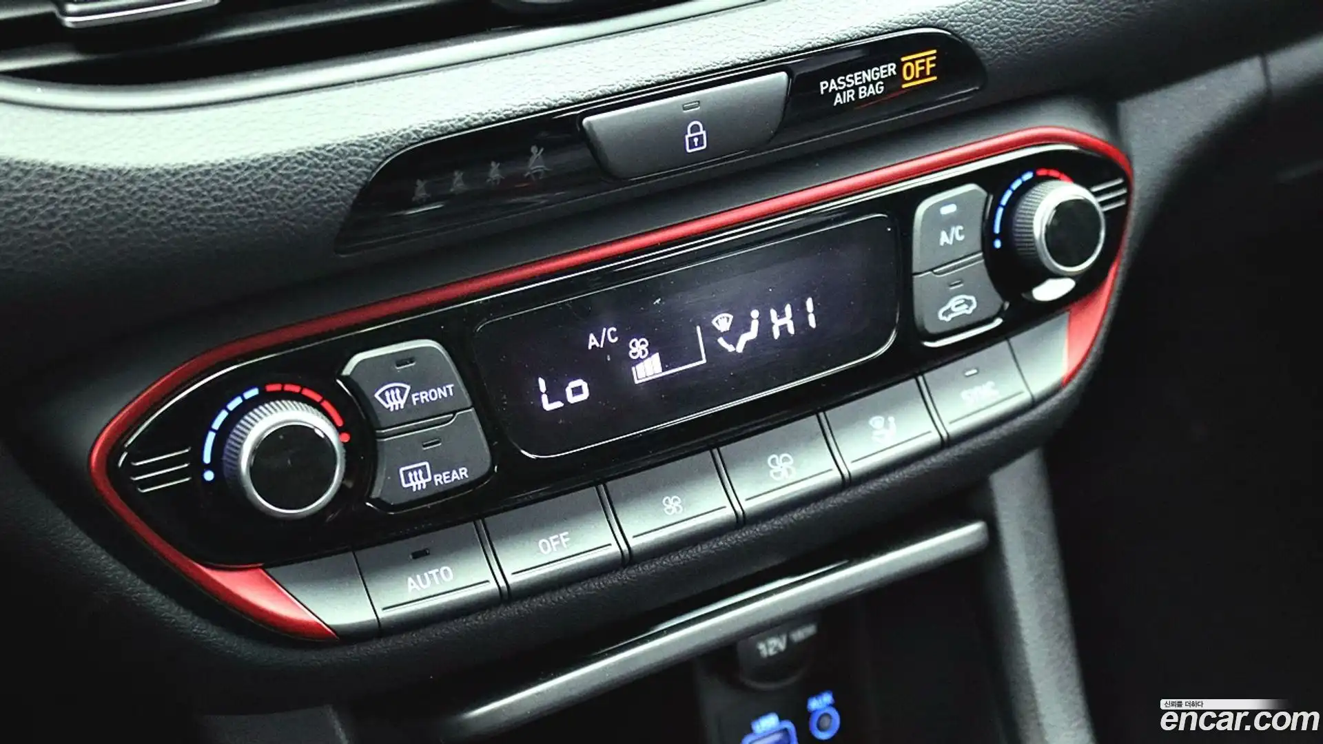i30 Hyundai 2018.3-OPTION-024