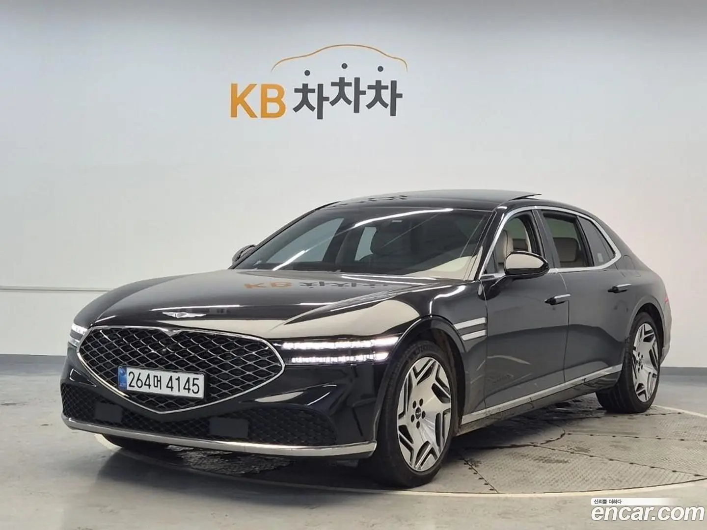 Main__Slider__Photo:G90 Genesis 2023.2-0